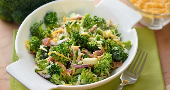 Brokoli salatası tarifi…Brokoli salatası nasıl yapılır?
