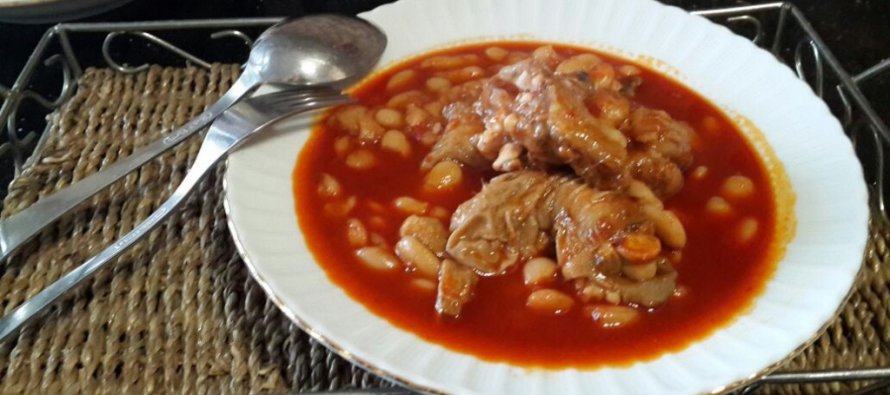 Kuzu Paçalı Fasulye