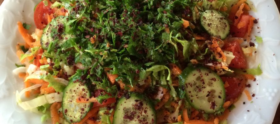 Sumaklı Mevsim Salata
