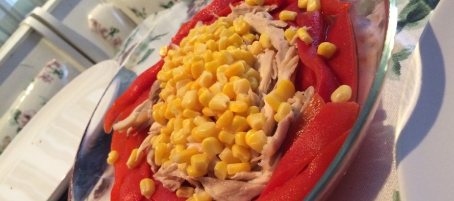 Tavuklu Köz Biber Salatası